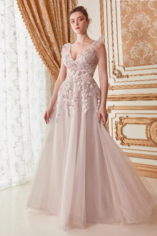 Enthralling Allure: A Vision in Tulle for Memorable Occasions